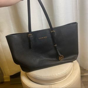 Authentic Micheal Kors purse